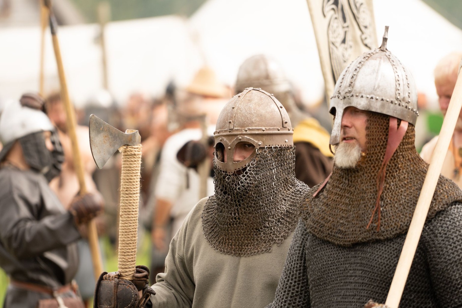 Why the Templar’s White Mantle Became a Symbol of Holy War — Psychological Impact on Adversaries and Allied Forces